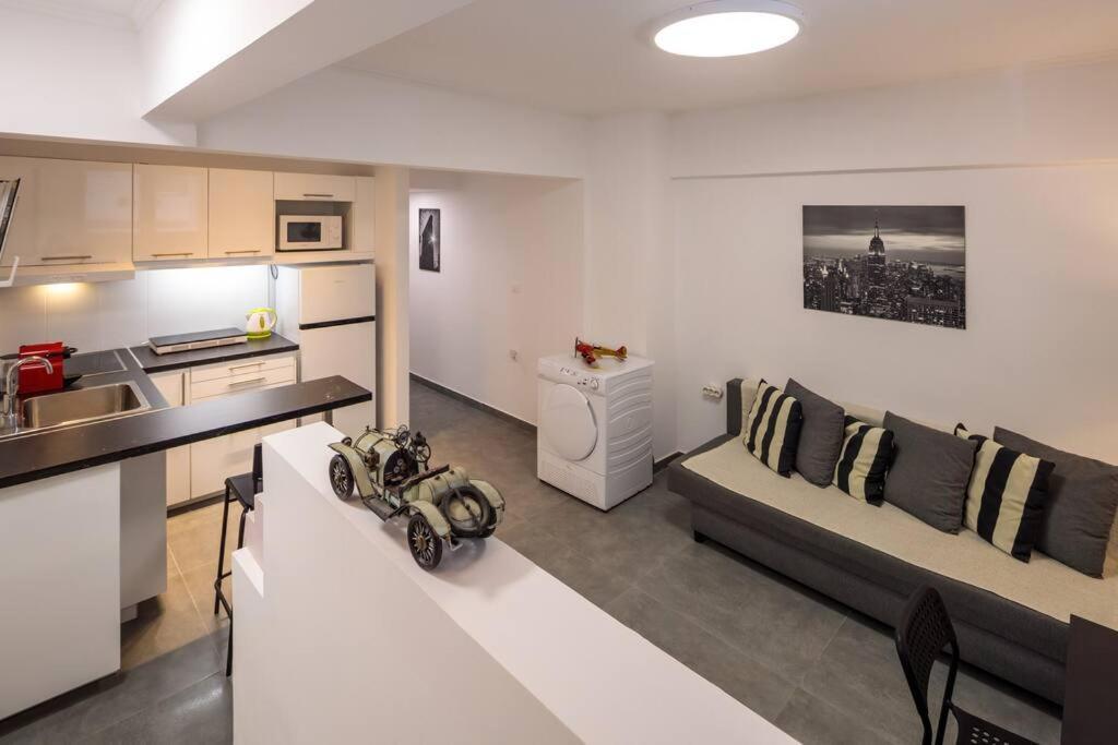 Hilton Area Brand New Comfortable Apartment Ateny Zewnętrze zdjęcie